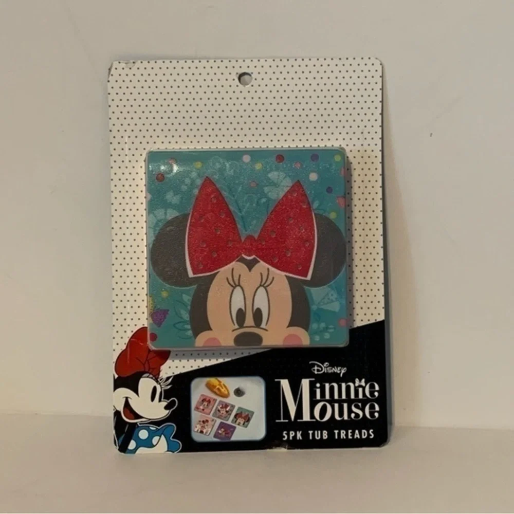 NIP. DISNEY Minnie Mouss 5PK Tub Treads